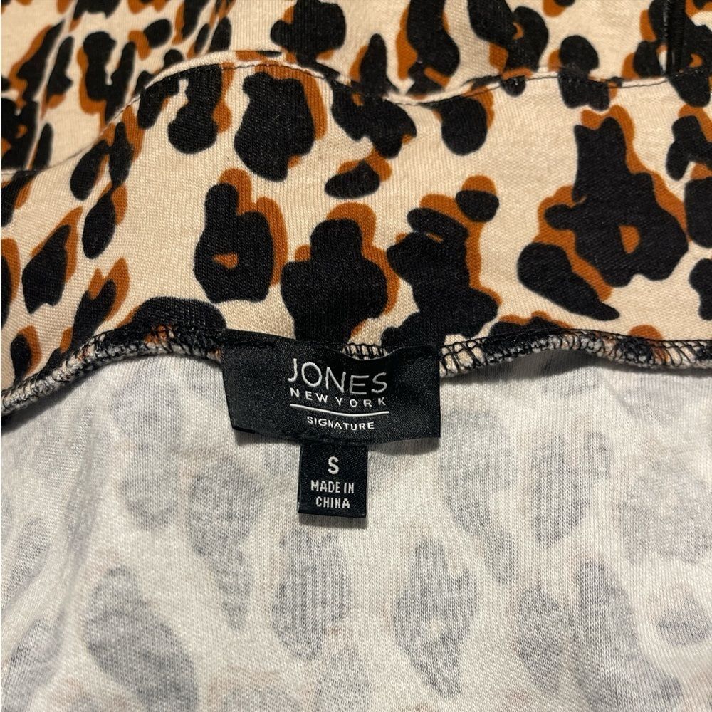 JONES NEW YORK zip leopard print jacket. Size S. EUC - Picture 4 of 4